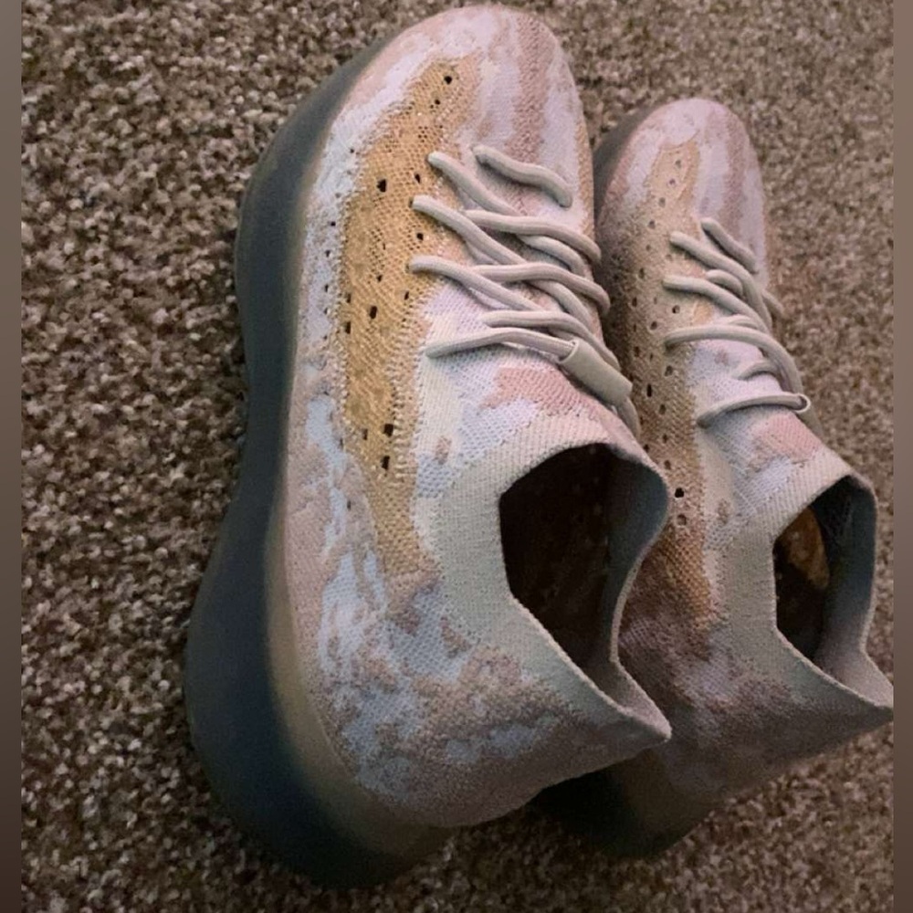 Yezzy 380